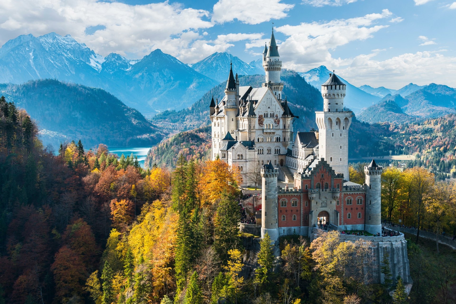 [30+] Neuschwanstein Castle 4k Wallpapers