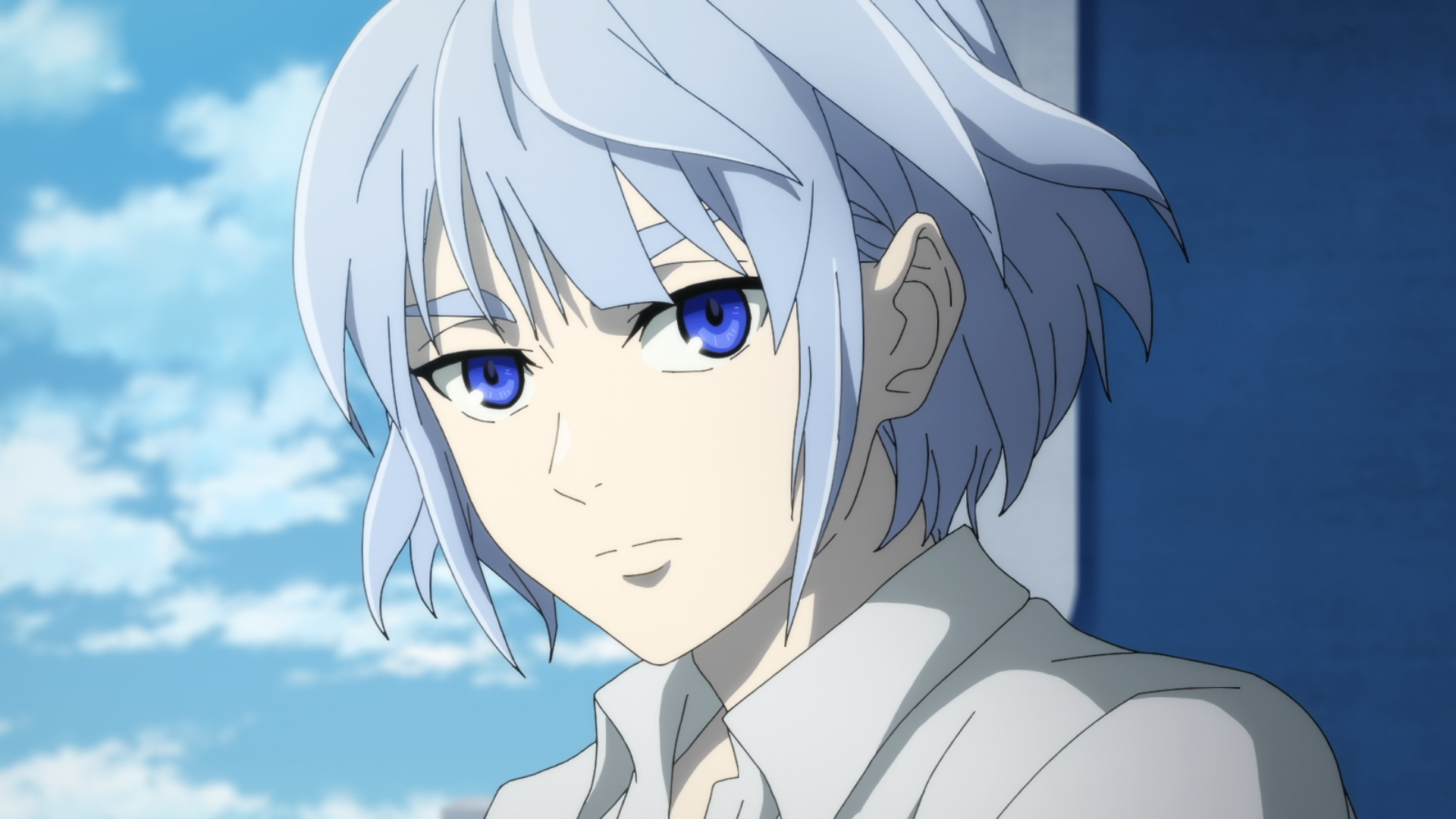 HD PC desktop wallpaper of Khun Aguero Agnis from Tower of God — serene anime close-up with pale blue hair and vivid blue eyes framed by a soft cloudy sky.