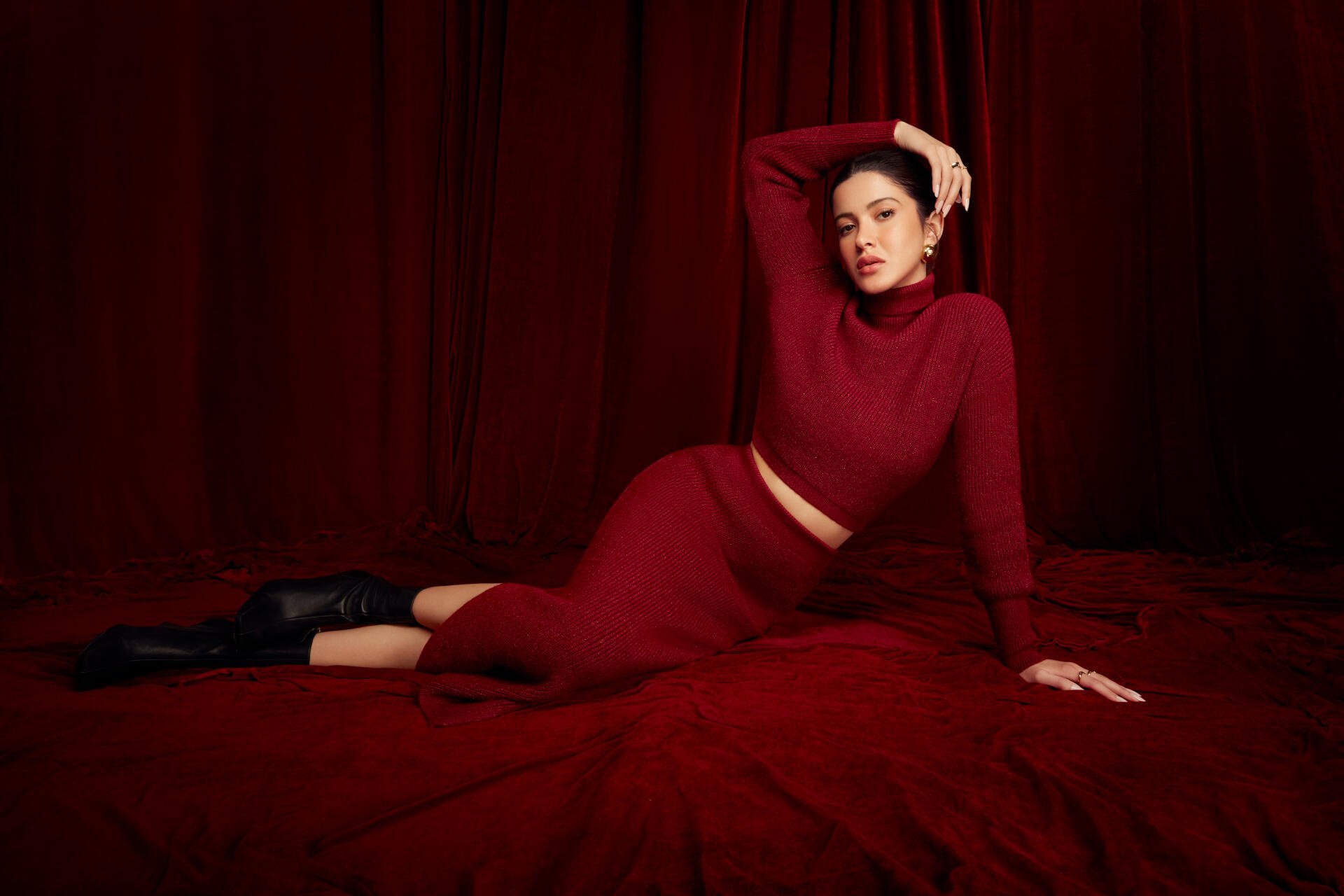 Download Celebrity Actress Bollywood 8k Ultra HD Wallpaper