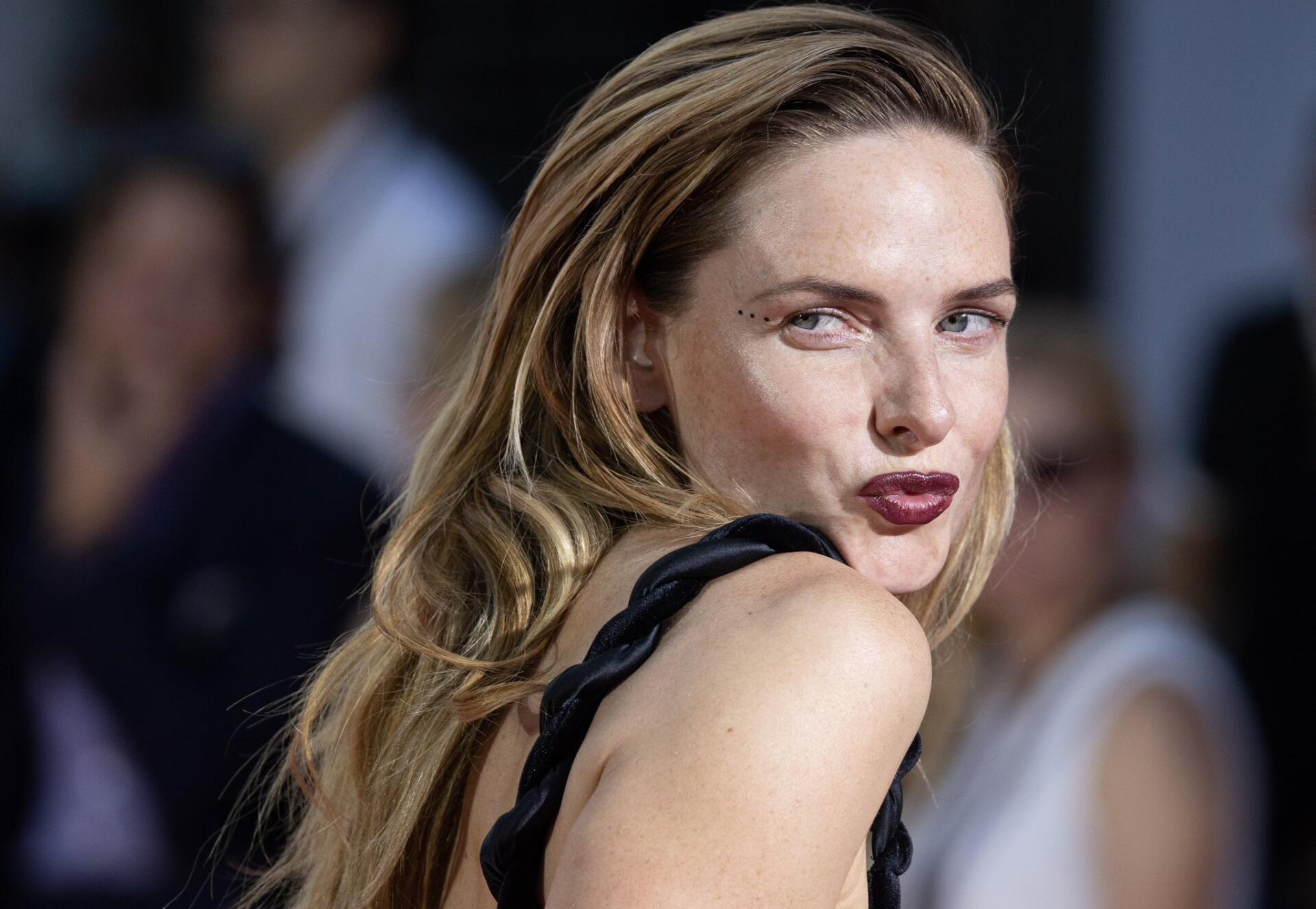 Download HD Wallpaper