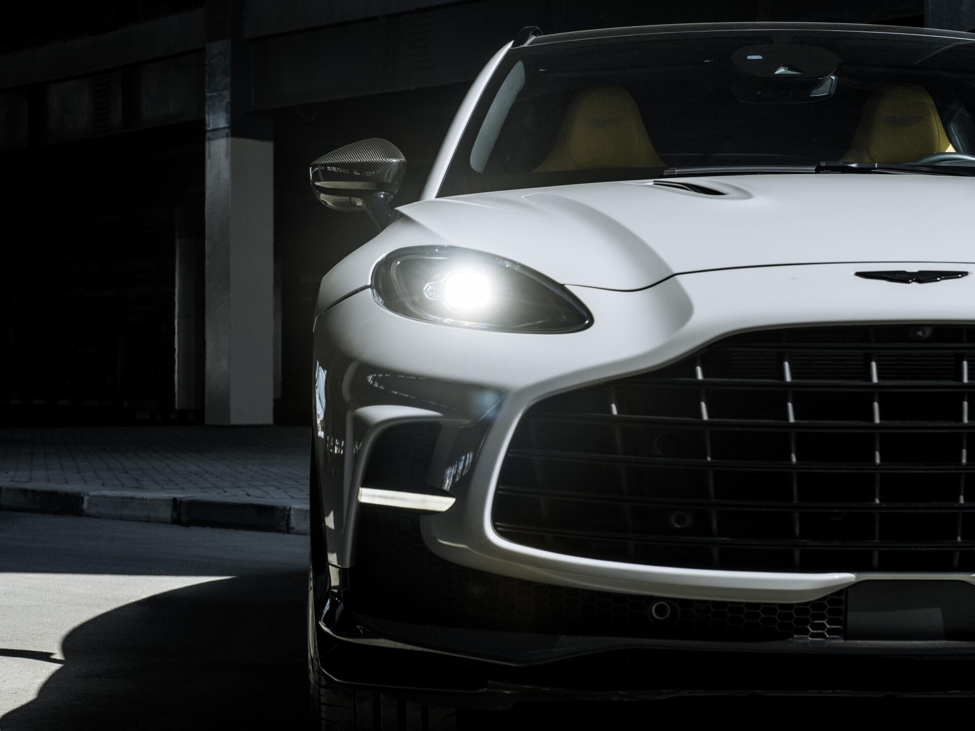 Download Aston Martin 4k Ultra HD Wallpaper