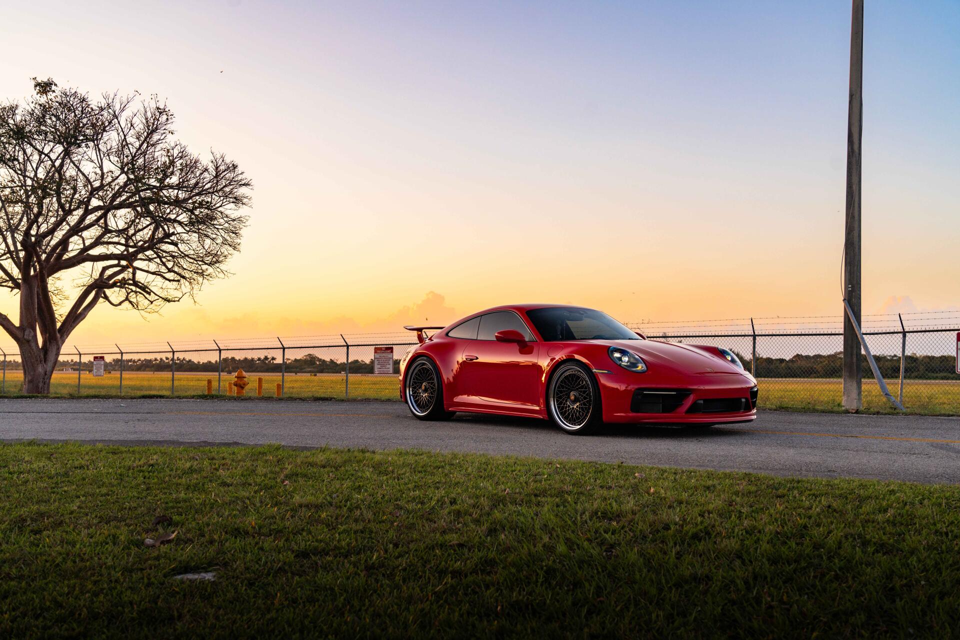 Download Car Porsche Porsche 992 GTS 8k Ultra HD Wallpaper