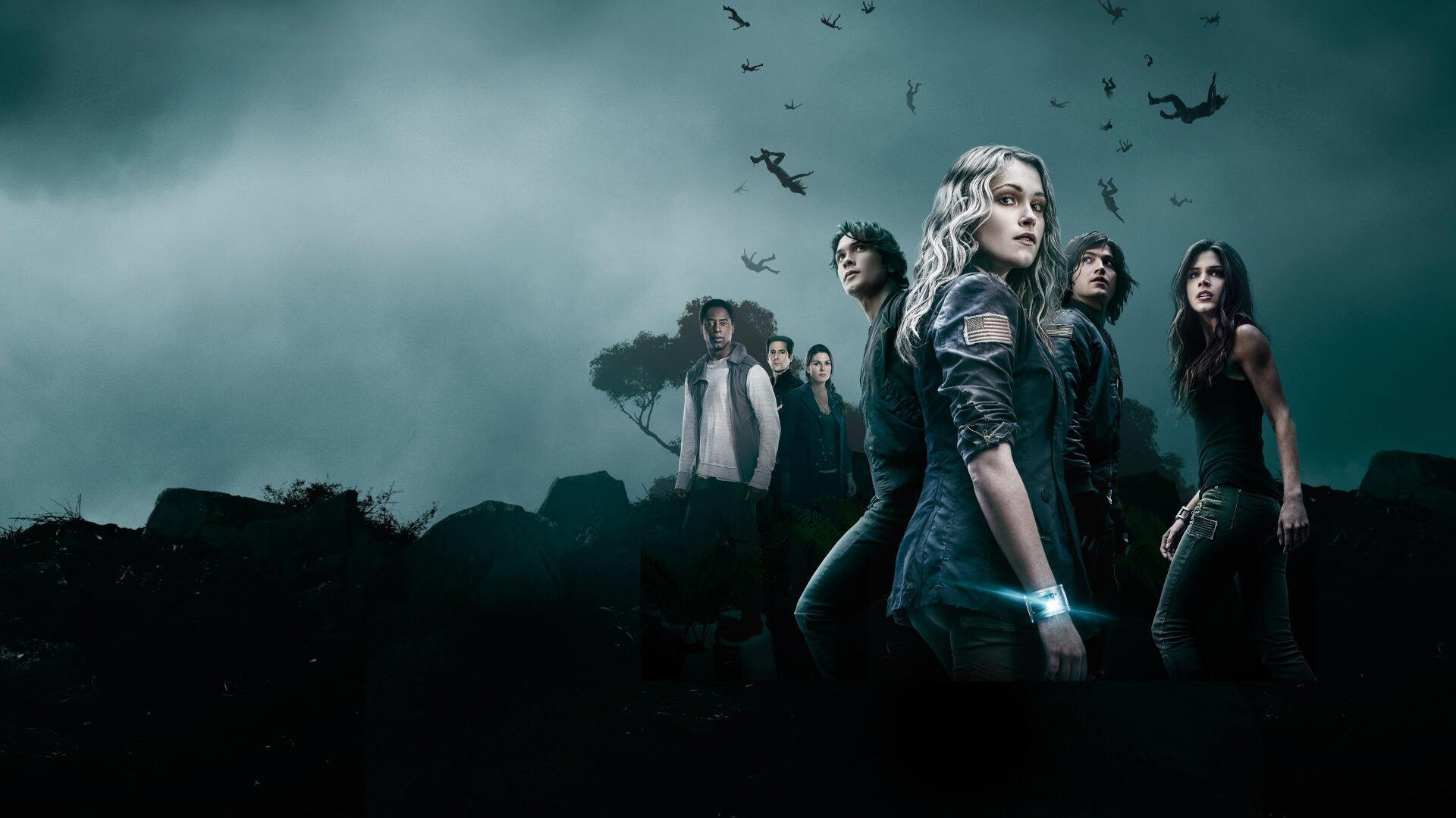 4K Ultra HD desktop wallpaper featuring the main cast of The 100 TV show against a moody, cloudy backdrop with birds flying overhead.