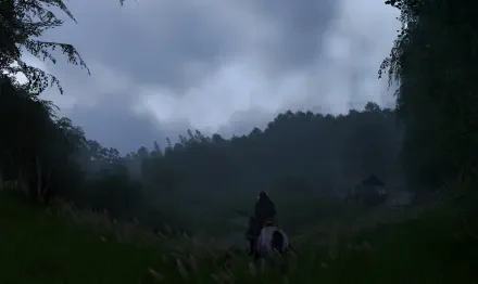A dramatic scene from Kingdom Come: Deliverance II features a rider on horseback navigating a misty landscape, showcasing stunning 4K Ultra HD visuals perfect for a PC desktop wallpaper.