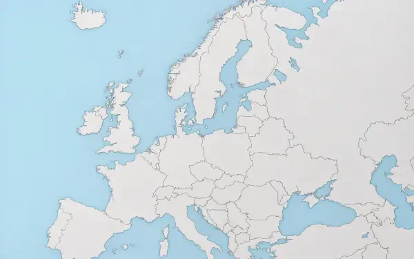 4K Ultra HD desktop wallpaper featuring a detailed, minimalist map of Europe with clear country borders against a soft blue ocean background.