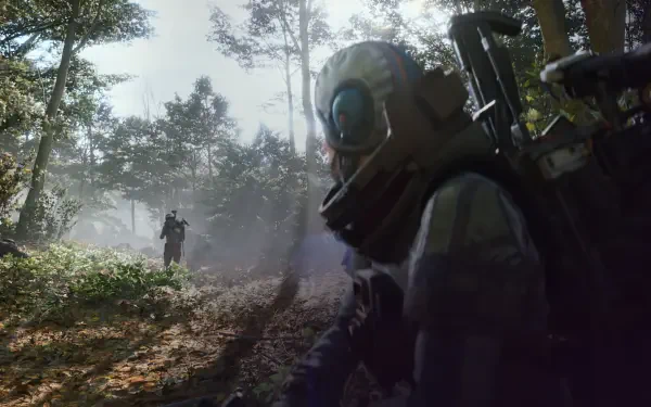 ARC Raiders TV show 4K Ultra HD PC desktop wallpaper and background: armored sci-fi operative in a helmet crouches on a misty forest path as another figure approaches.