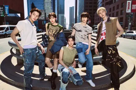 5K Ultra HD PC desktop wallpaper: Cortis — Color Outside the Lines group portrait of five men posed on a sunny city street, casual outfits and vivid urban colors.