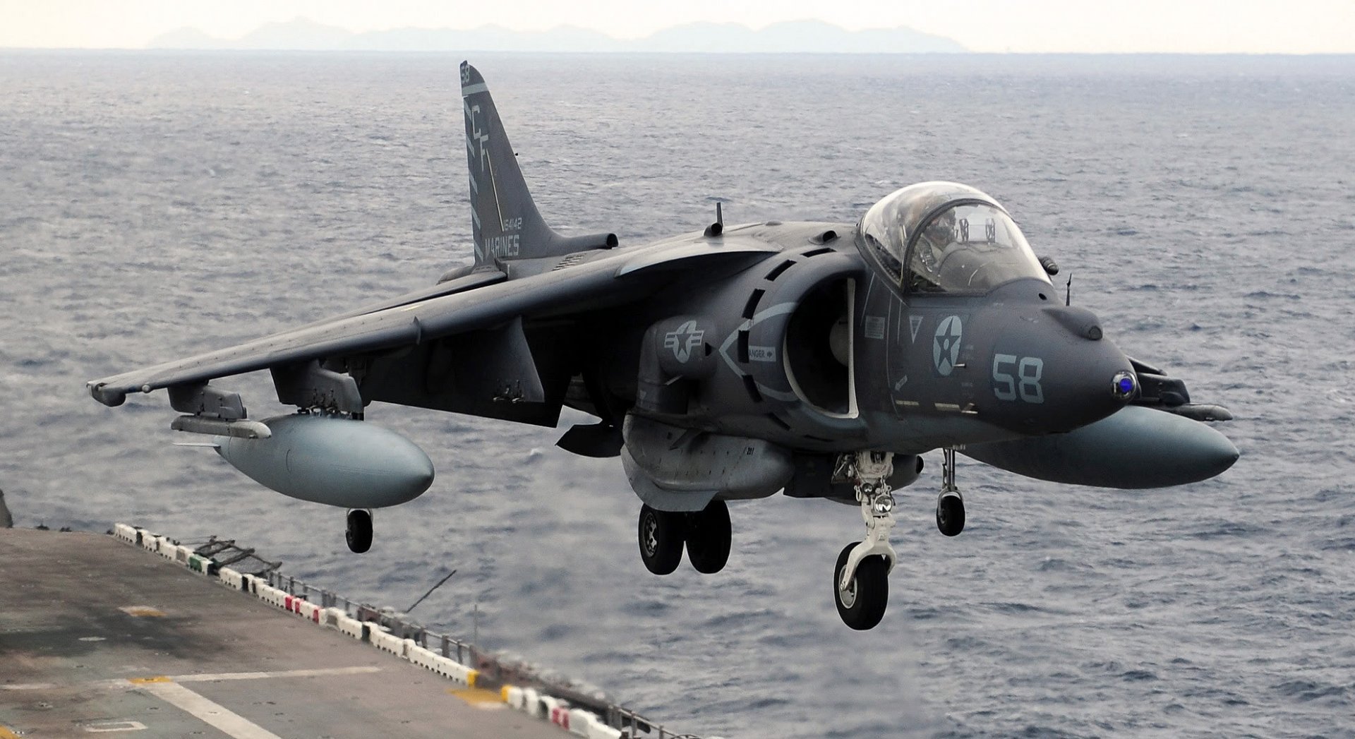 Download Military McDonnell Douglas AV-8B Harrier II HD Wallpaper