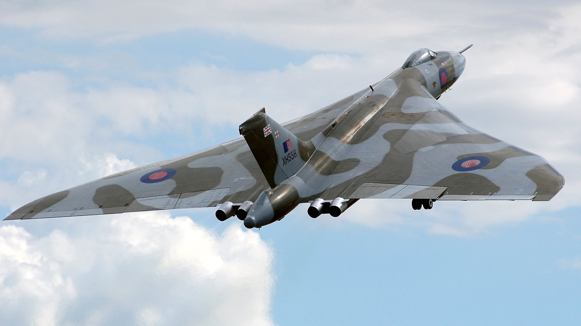 Download Airplane Aircraft Air Force Military Avro Vulcan HD Wallpaper