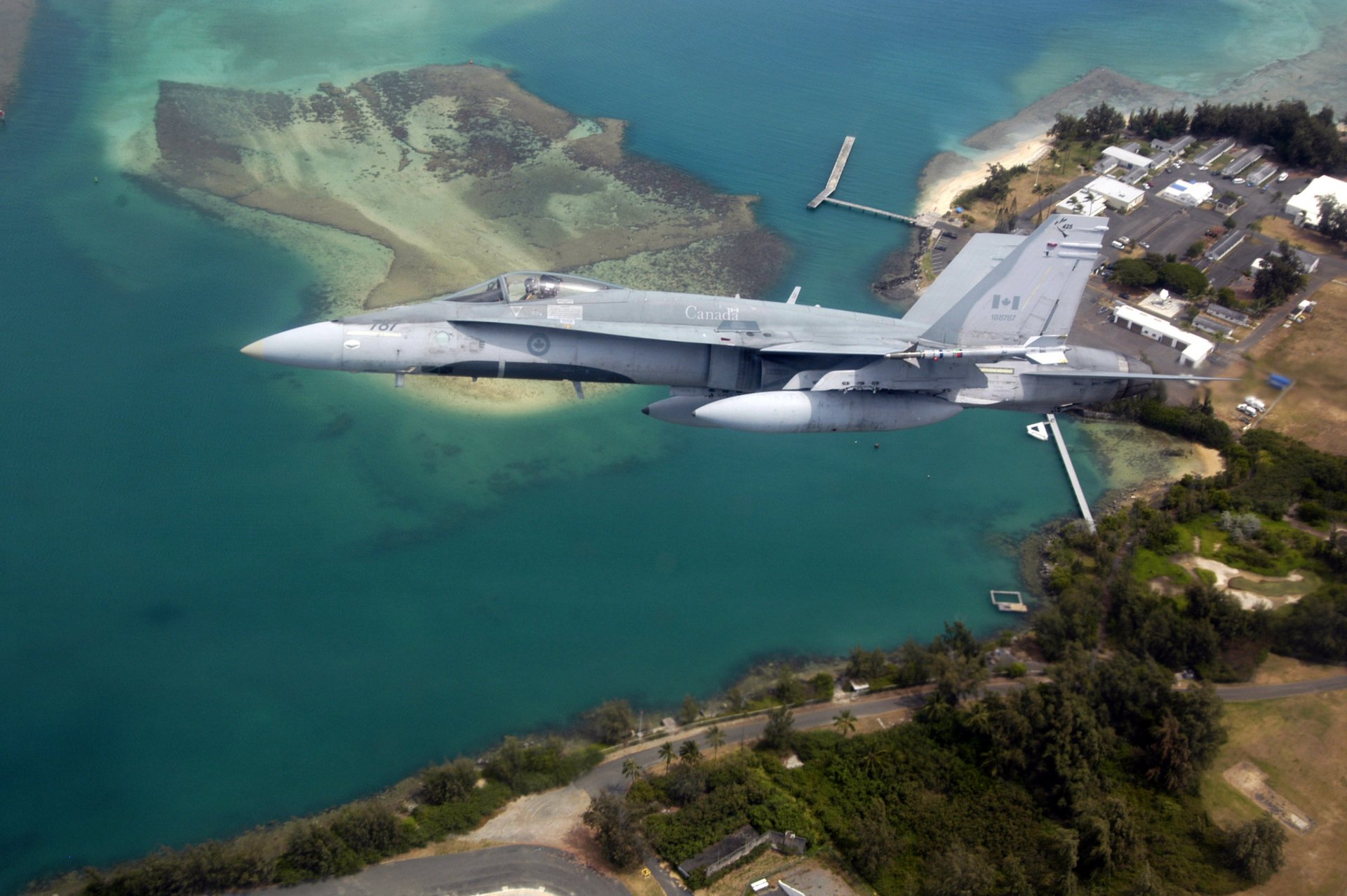 Download Military McDonnell Douglas CF-18 Hornet HD Wallpaper