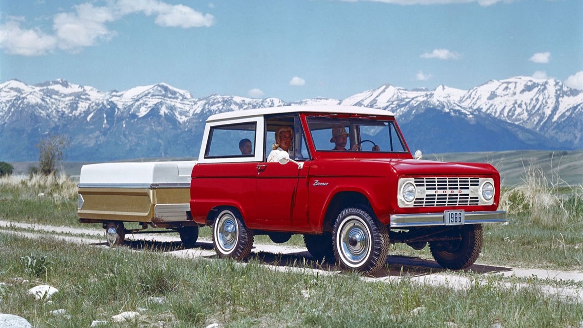 Download Vehicle Ford Bronco HD Wallpaper