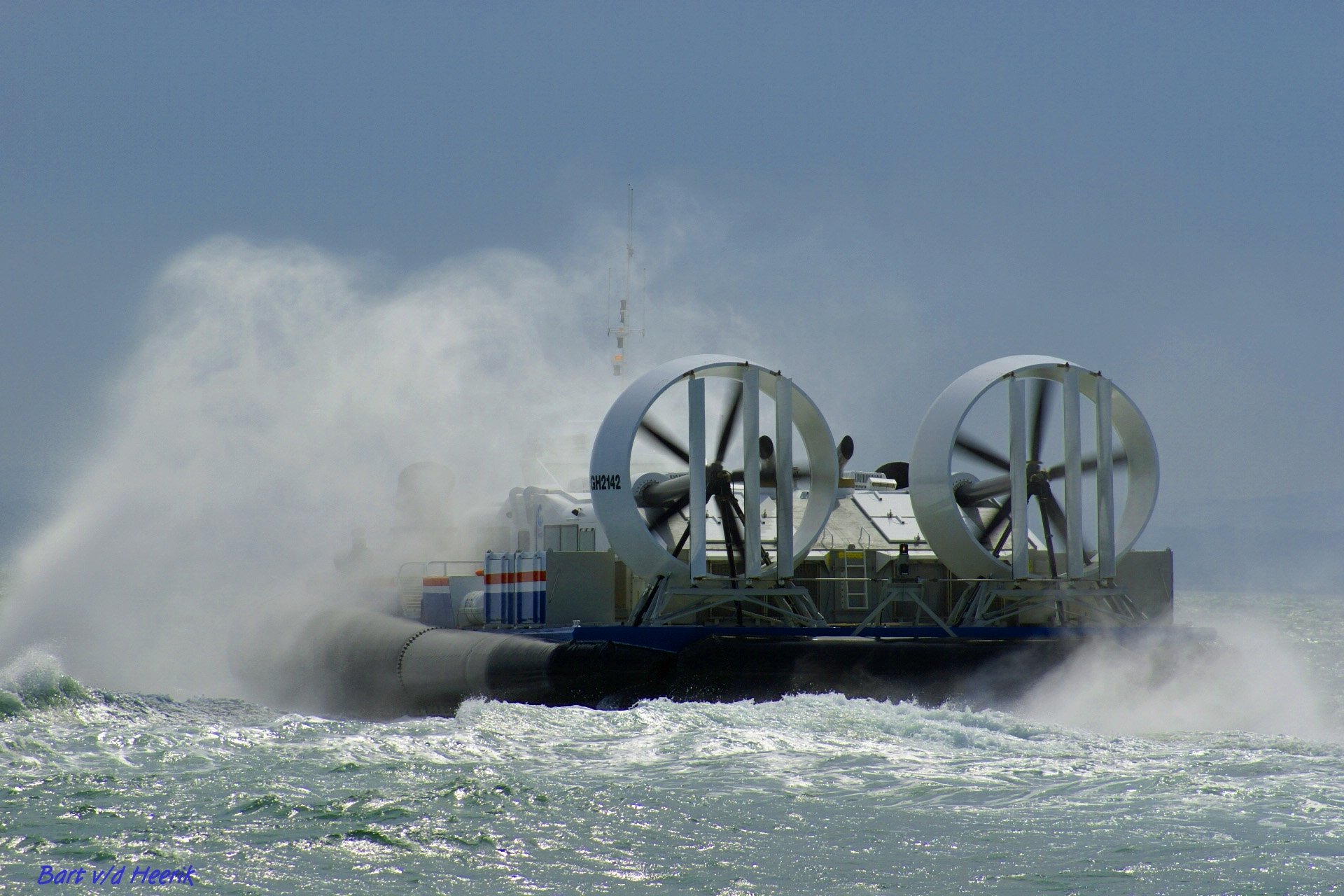 Download Vehicle Hovercraft HD Wallpaper