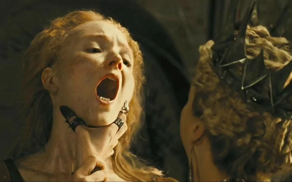 HD PC desktop wallpaper featuring Lily Cole in a dramatic scene from the movie Snow White and the Huntsman.