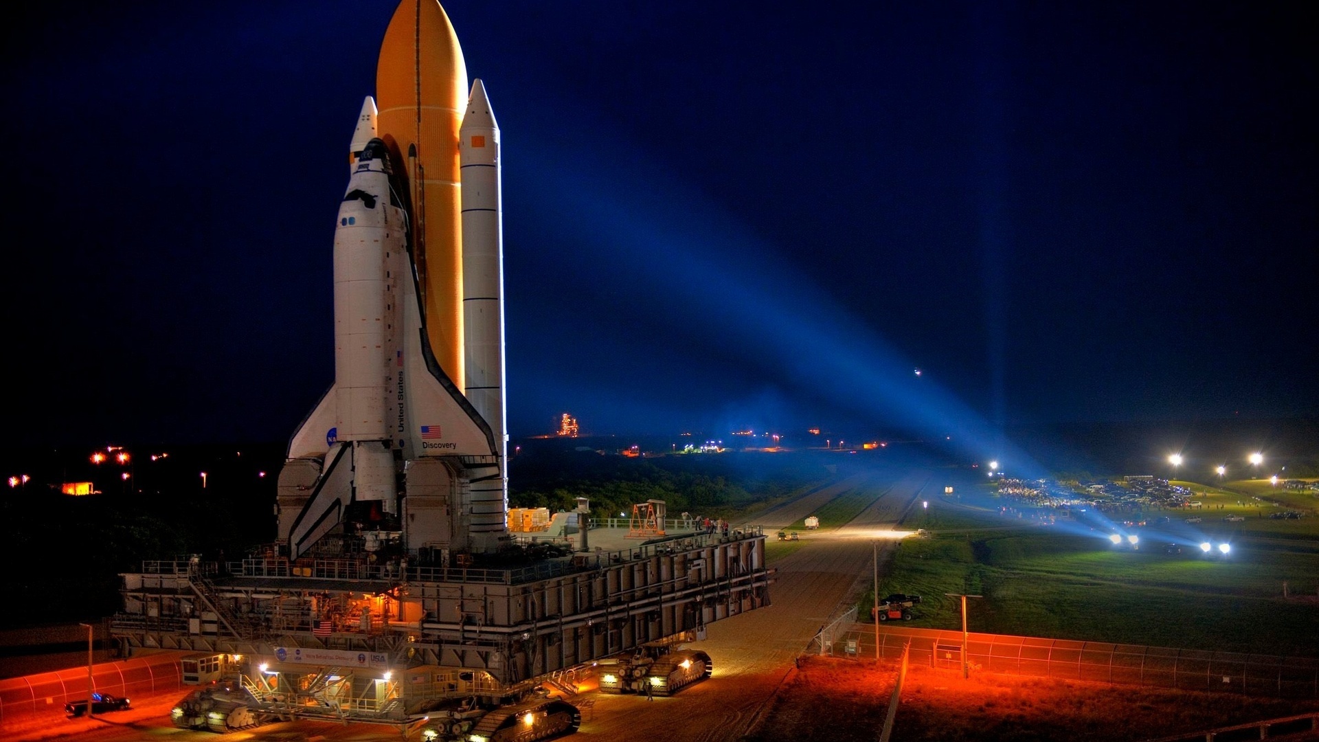 Vehicles Space Shuttle Discovery HD Wallpaper | Background Image