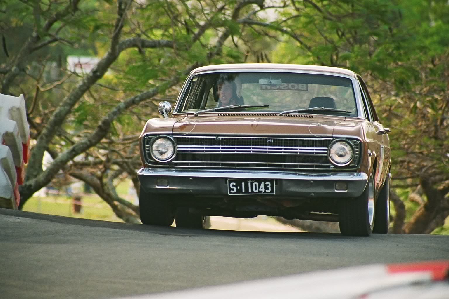 Download Vehicle Chevrolet Wallpaper