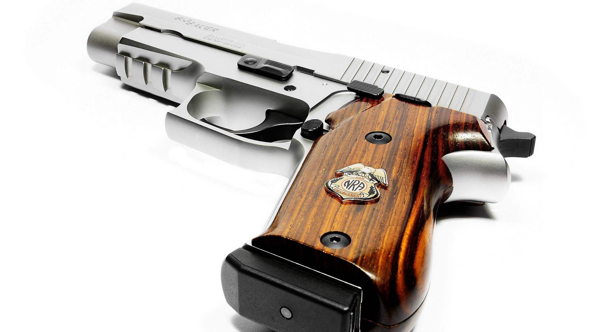 Man Made Sig Sauer Pistol HD Wallpaper | Background Image