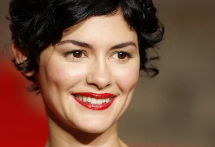 cute Celebrity Audrey Tautou HD Desktop Wallpaper | Background Image