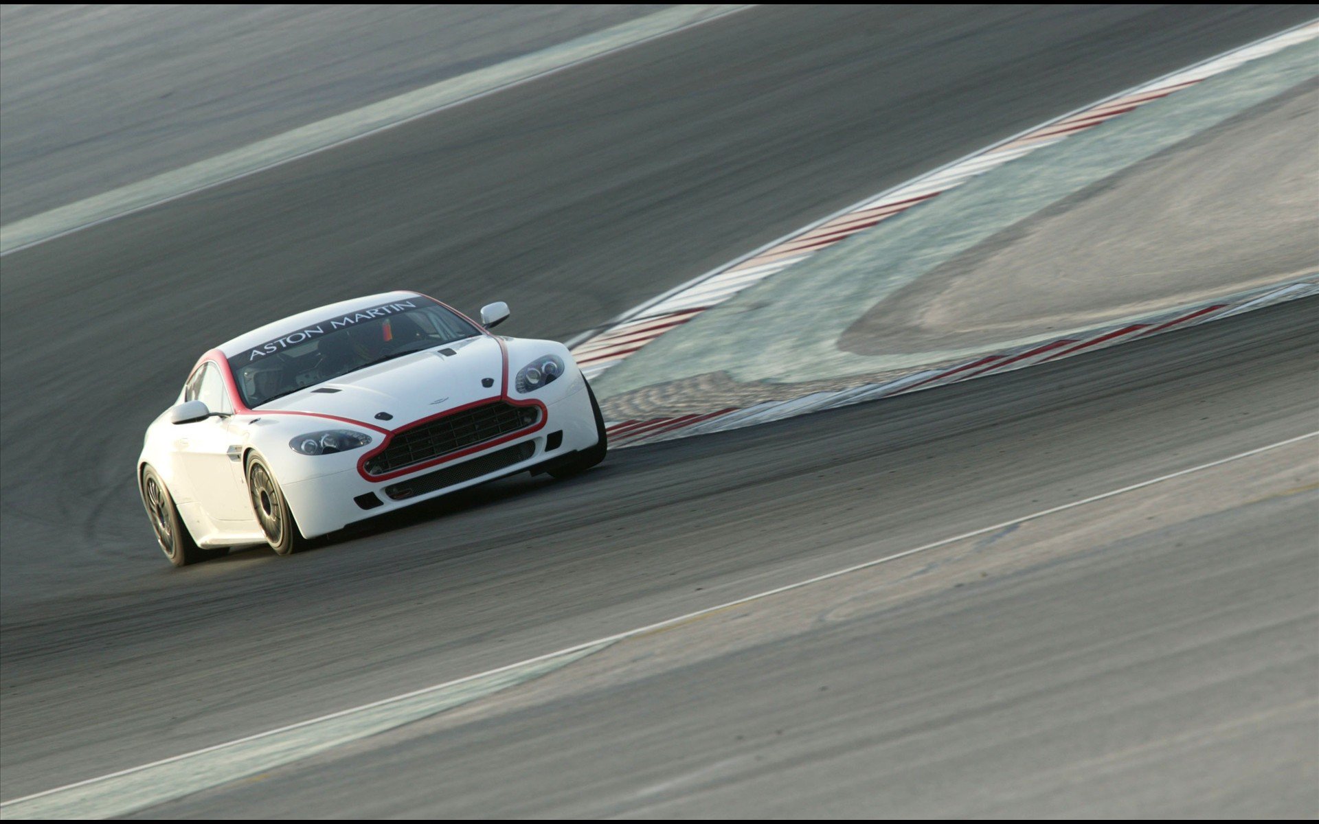 Vehicles Aston Martin Vantage GT4 HD Wallpaper | Background Image