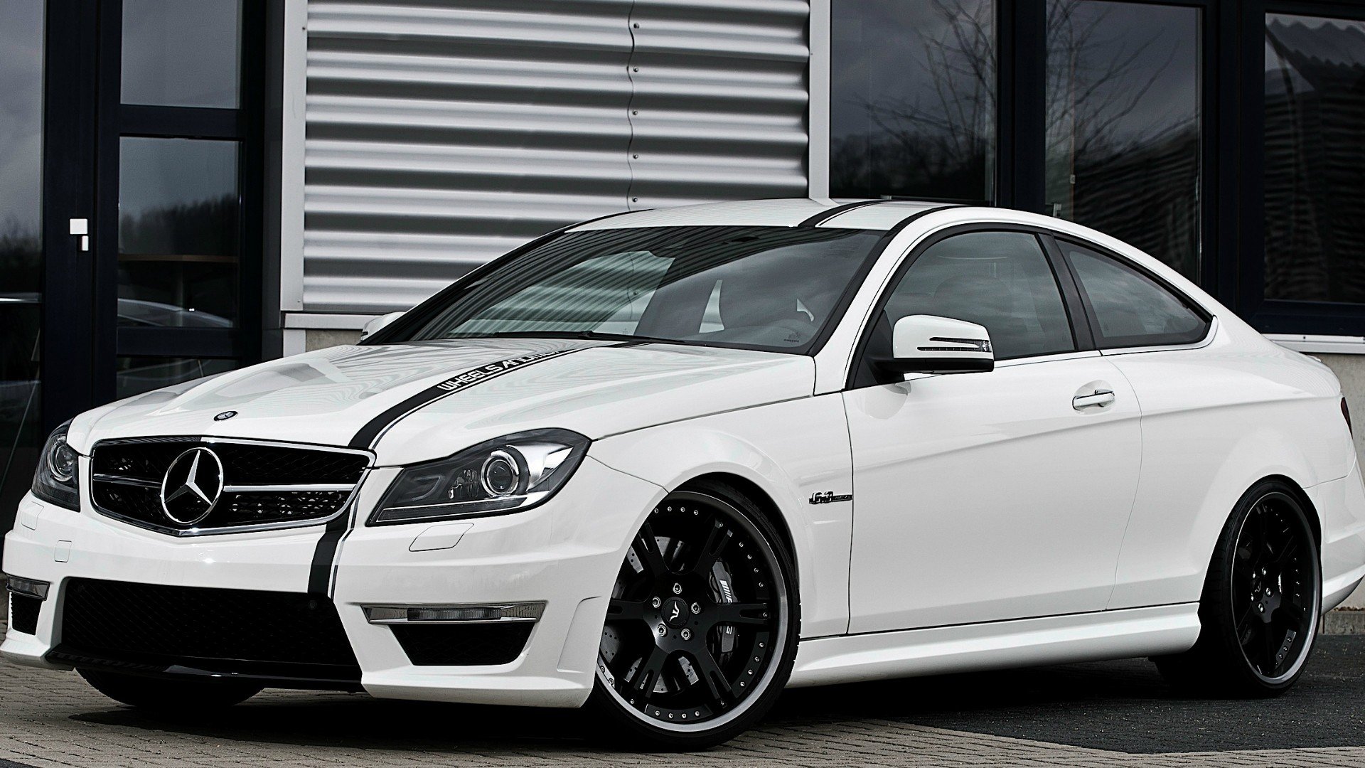 Download Vehicle Mercedes HD Wallpaper