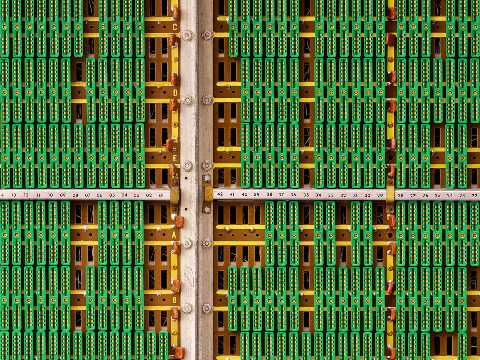 Download Technology Wallpaper