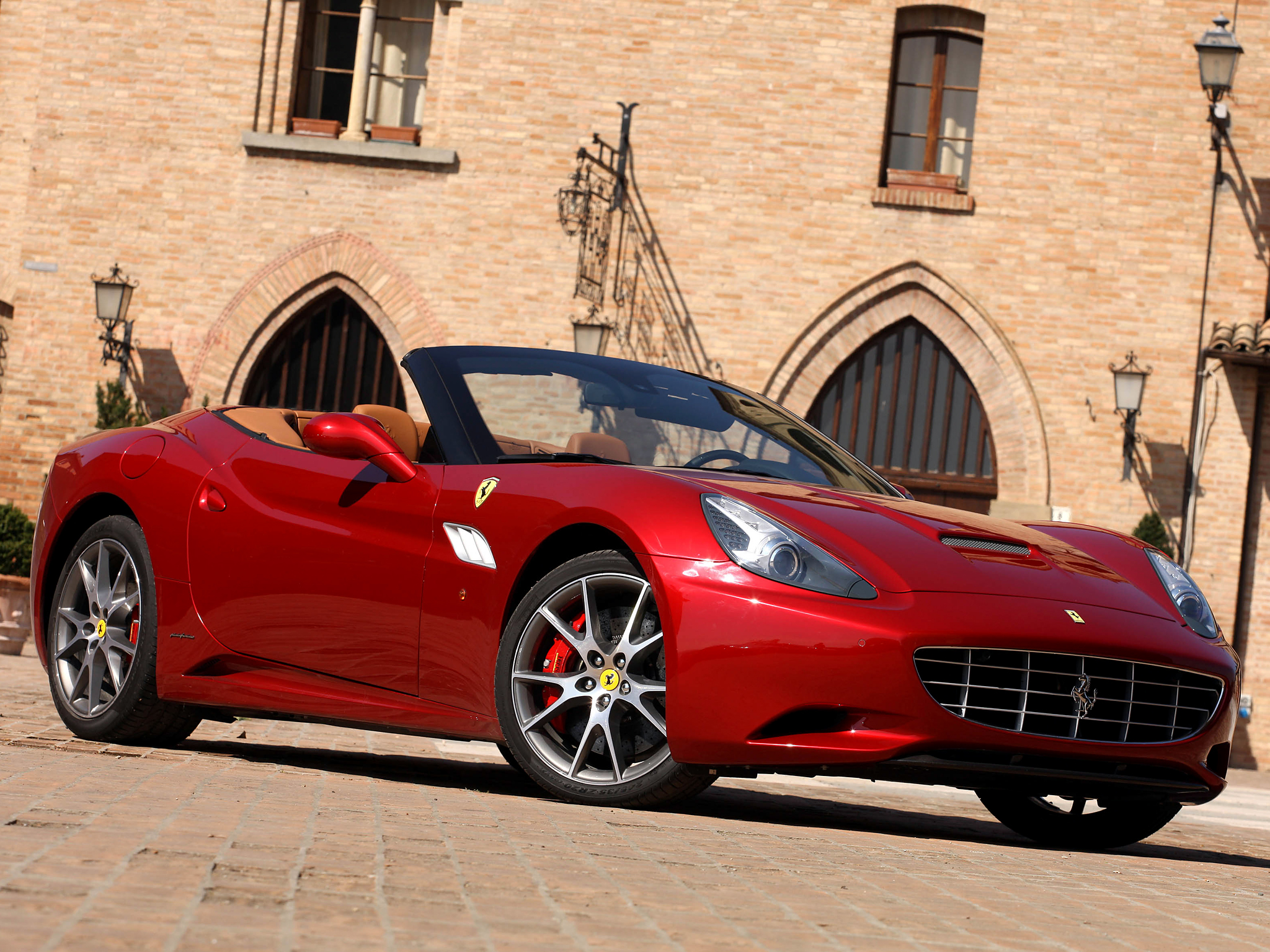 Download Vehicle Ferrari HD Wallpaper