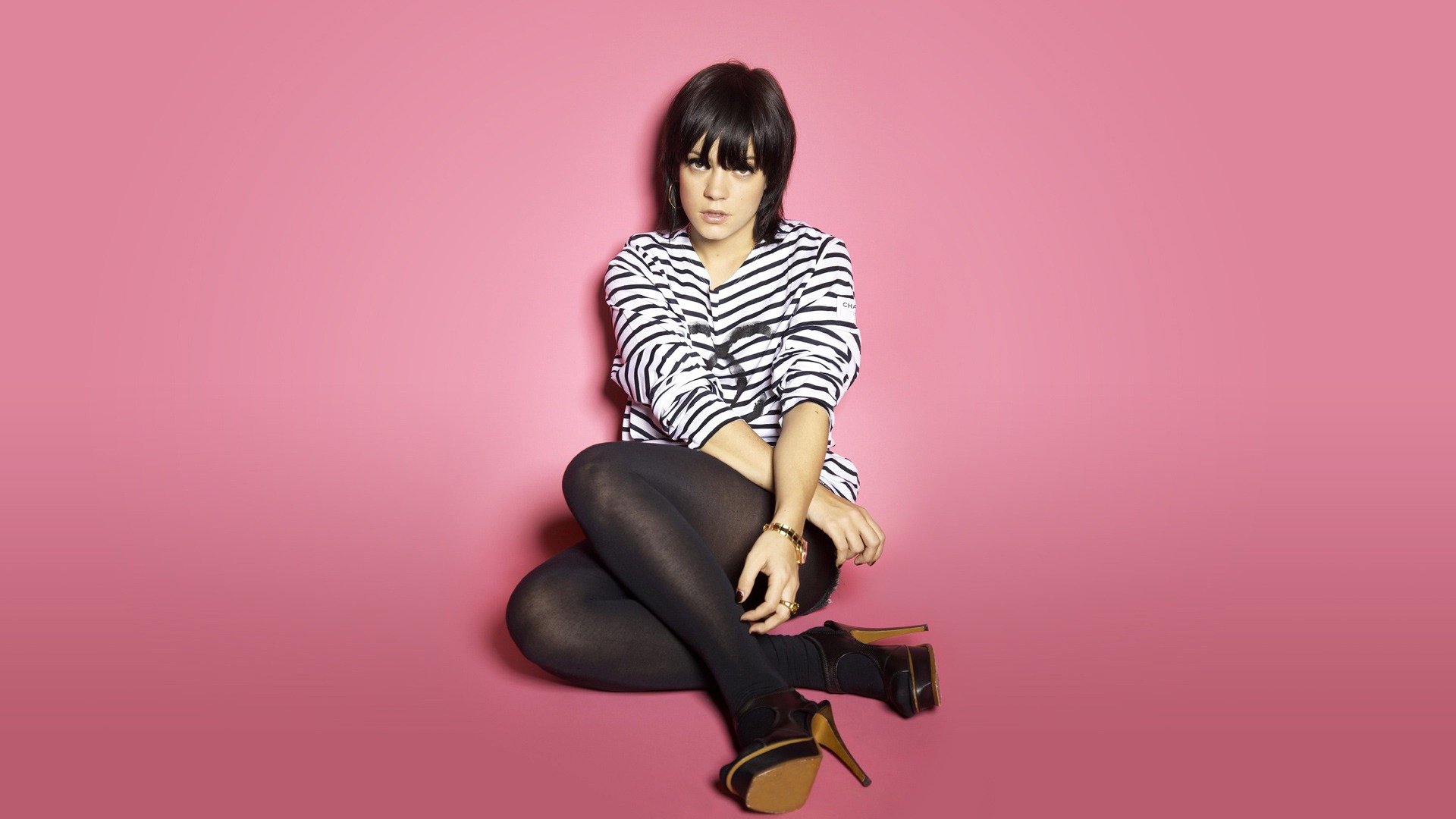 Download Music Lily Allen HD Wallpaper