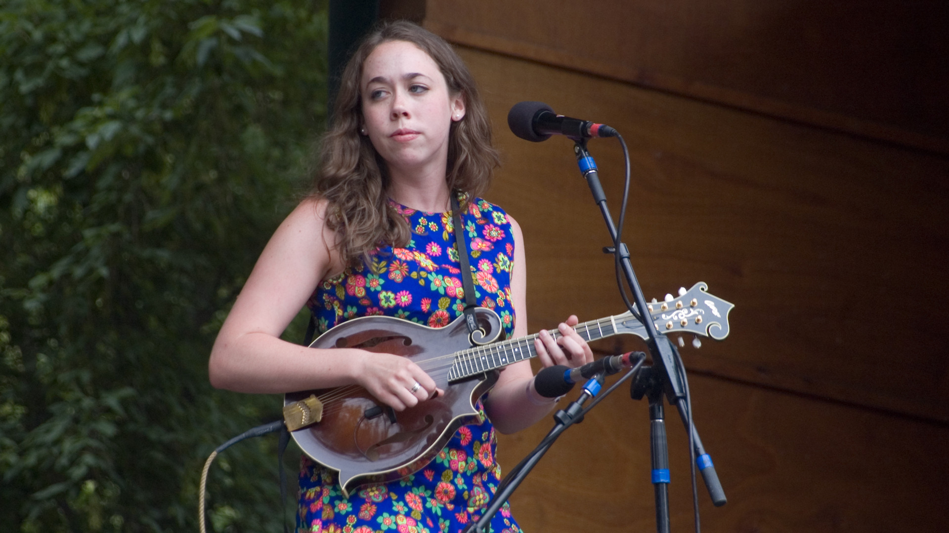 Sarah Jarosz Hd Wallpapers And Backgrounds 0161