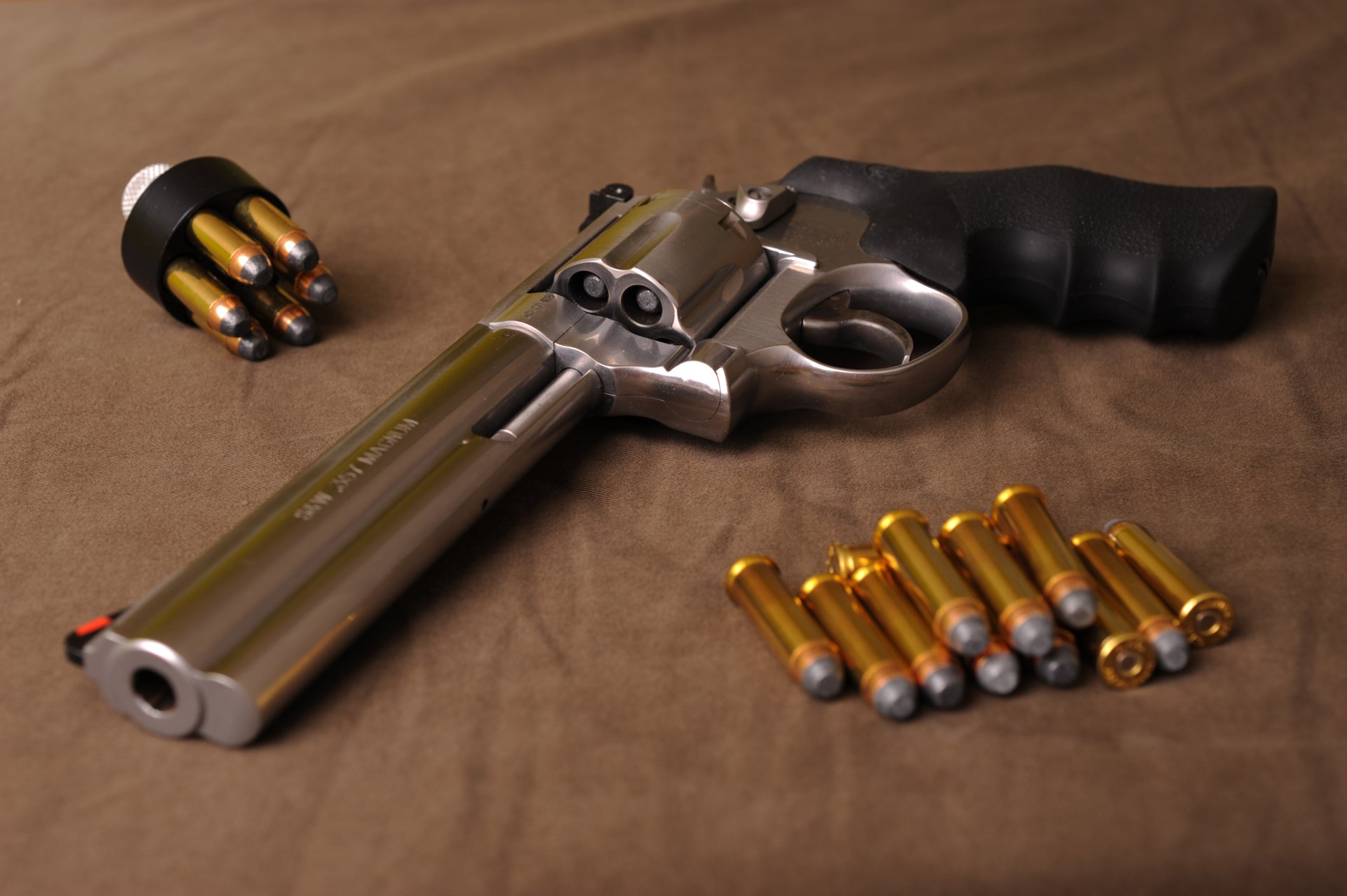 smith and wesson revolver 357 wallpaper
