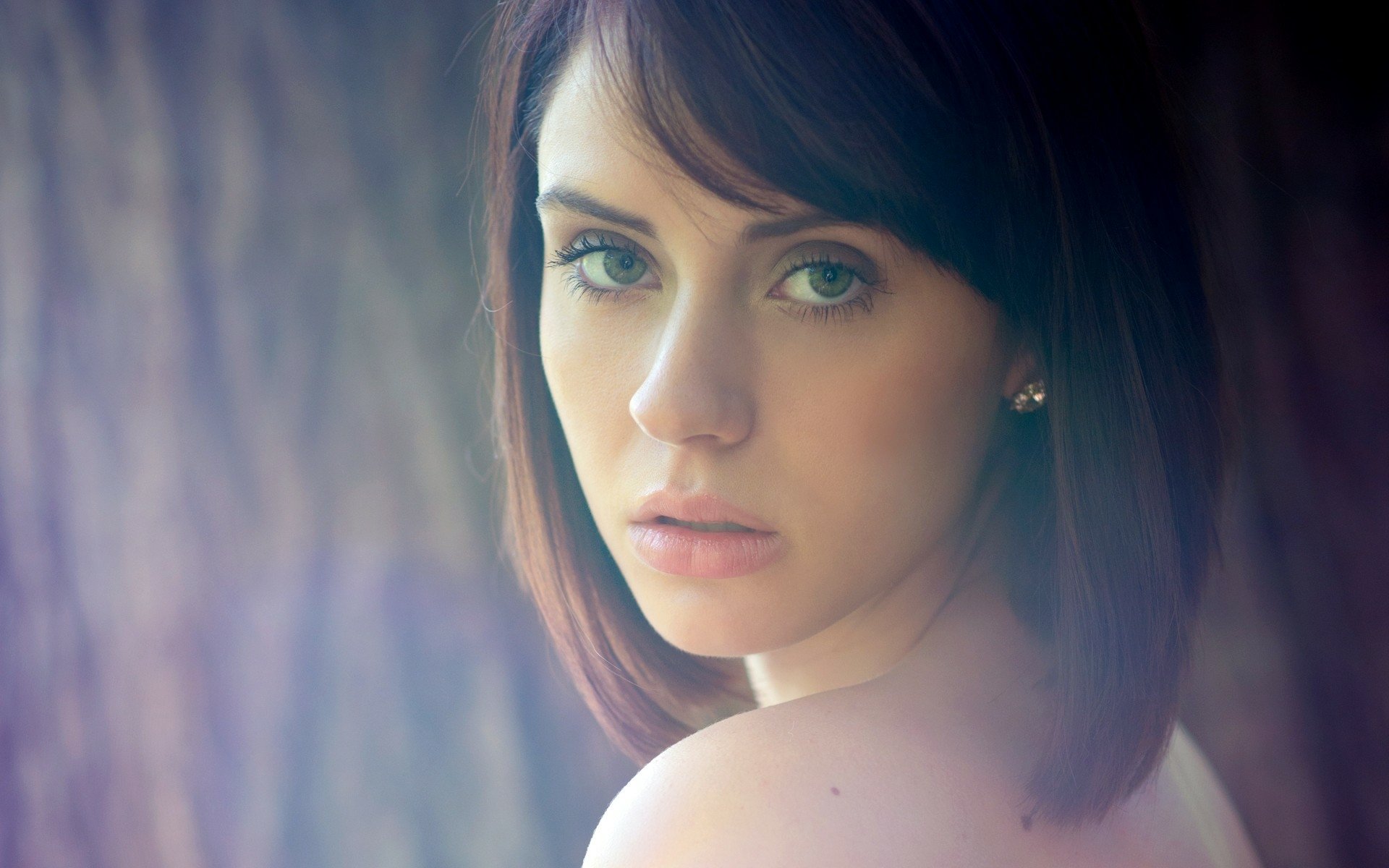 Radiant Woman’s Face – Stunning HD Wallpaper Portrait | 1920x1200 ...