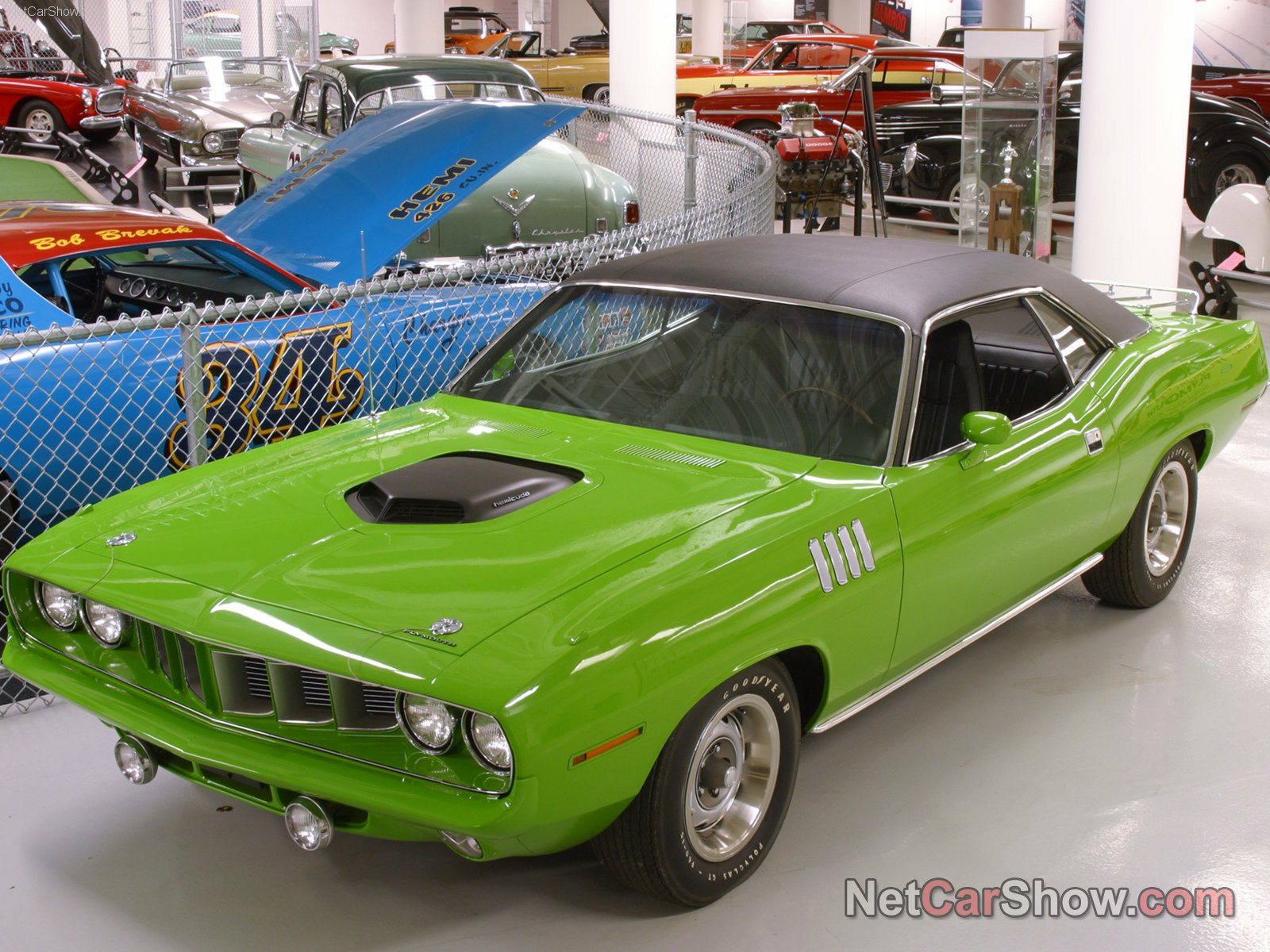 Download Vehicle Plymouth Barracuda Wallpaper