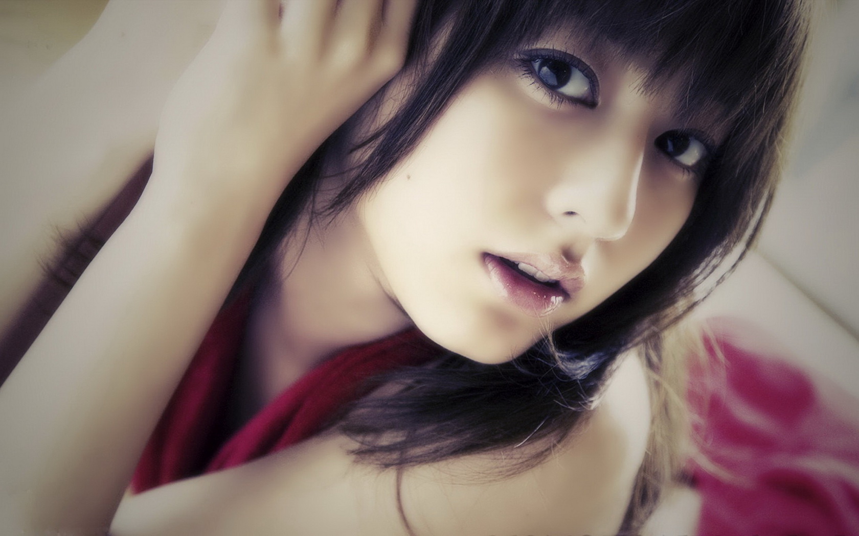Colored Contact Lenses Japanese Girl | Japanese hairstyle, Long hair styles,  Medium hair styles