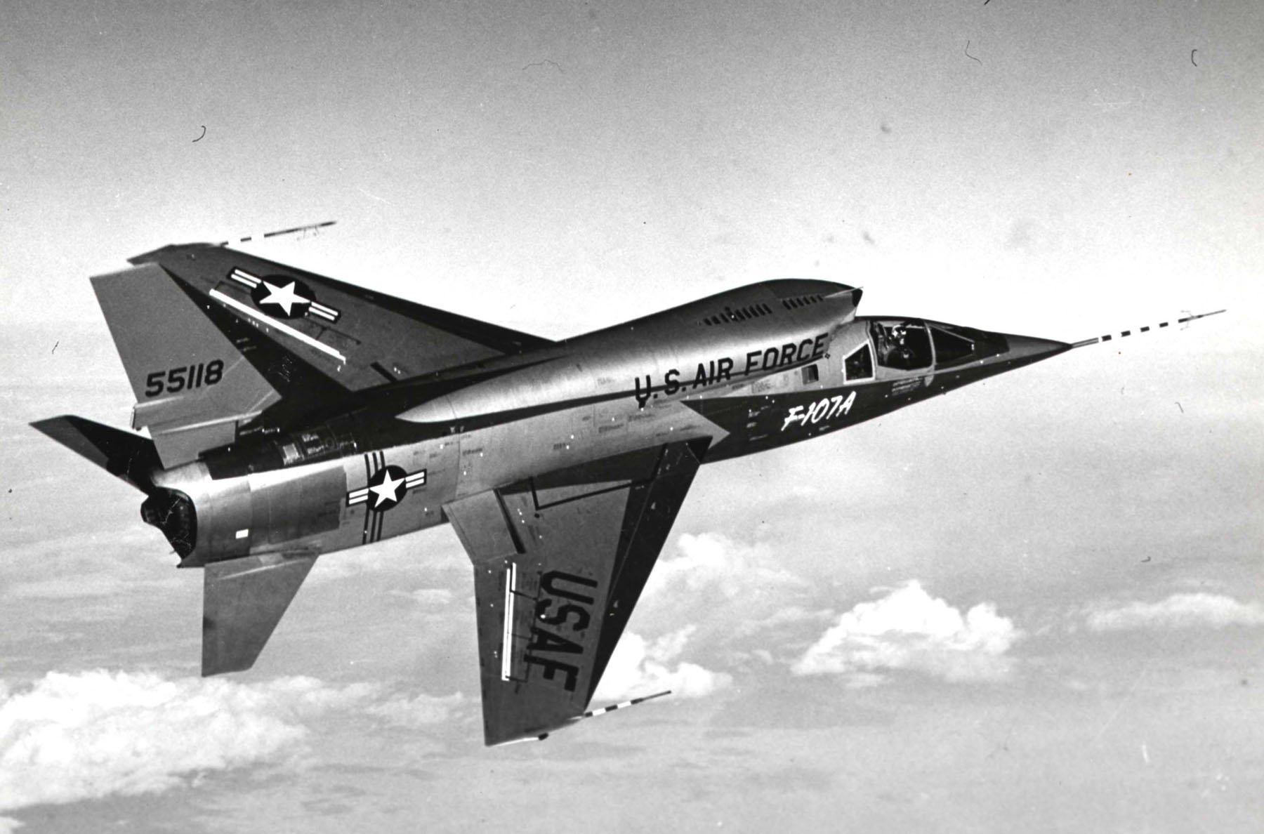 Download Military North American F-107 Wallpaper