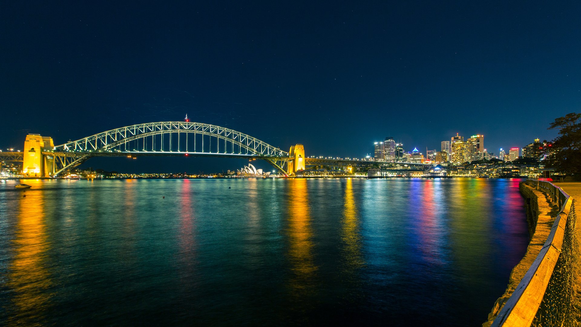 Sydney Harbour Bridge at Night - 4K Ultra HD Wallpaper