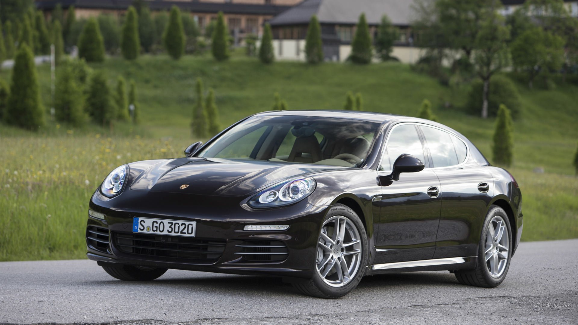 Download Vehicle Porsche Panamera 4S HD Wallpaper