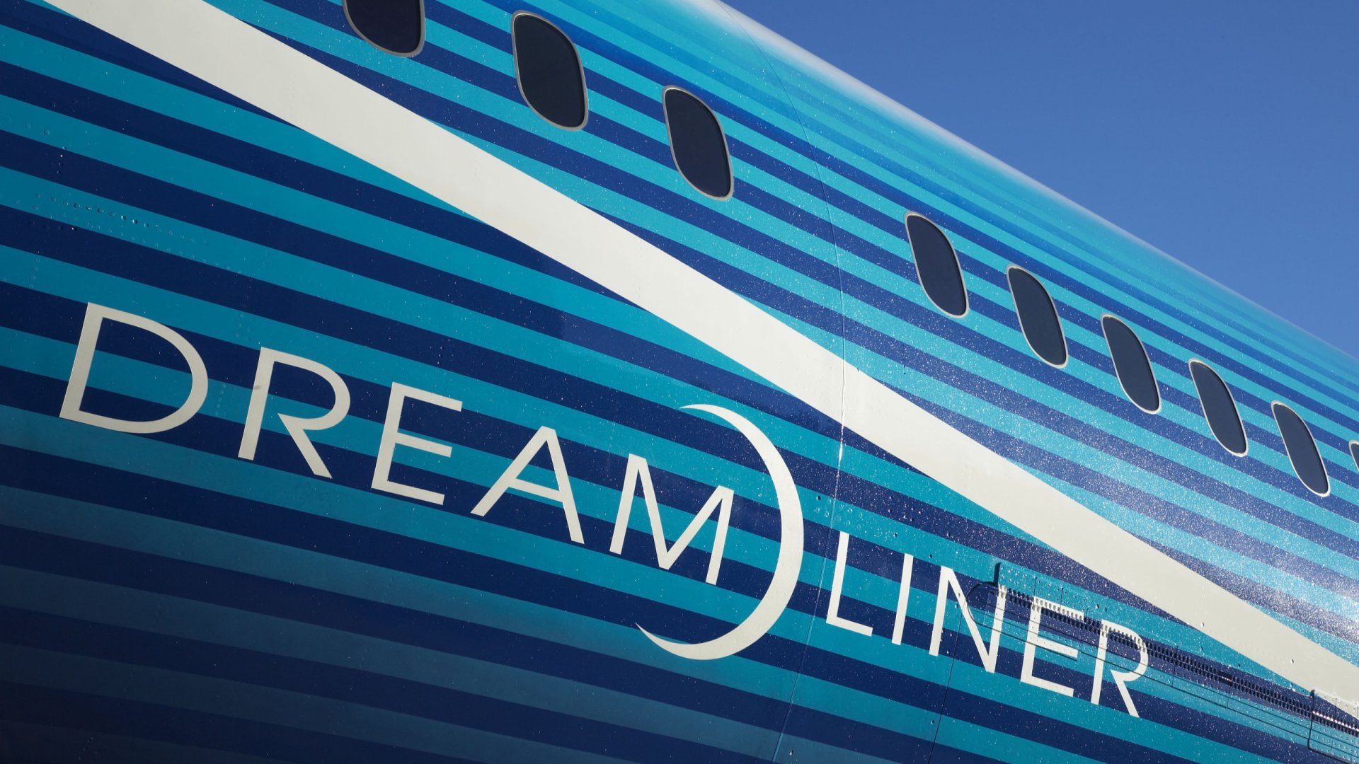 Download Boeing Airplane Vehicle Boeing 787 Dreamliner HD Wallpaper