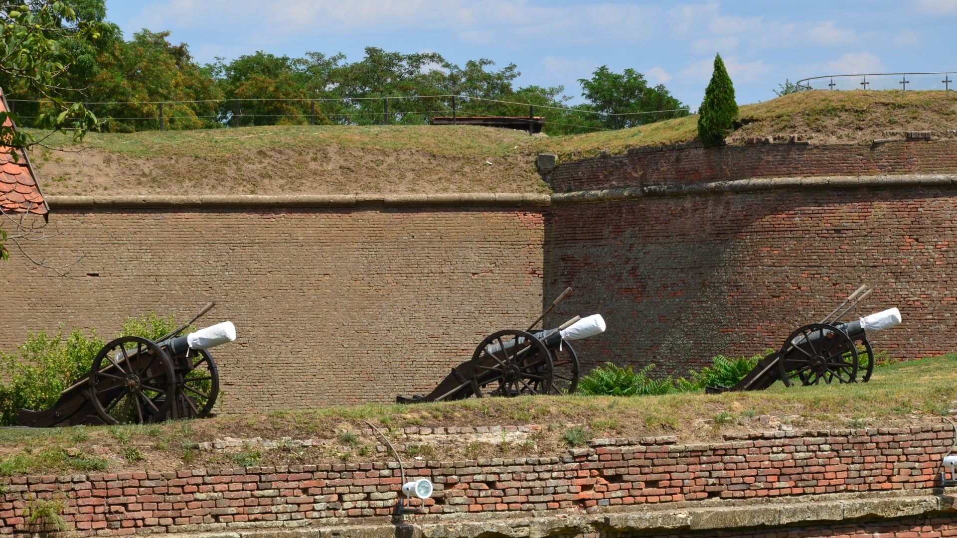 Download Man Made Alba Carolina HD Wallpaper