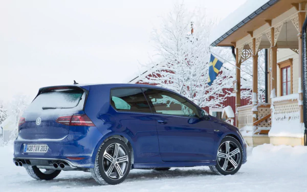 Volkswagen Golf R Wallpapers