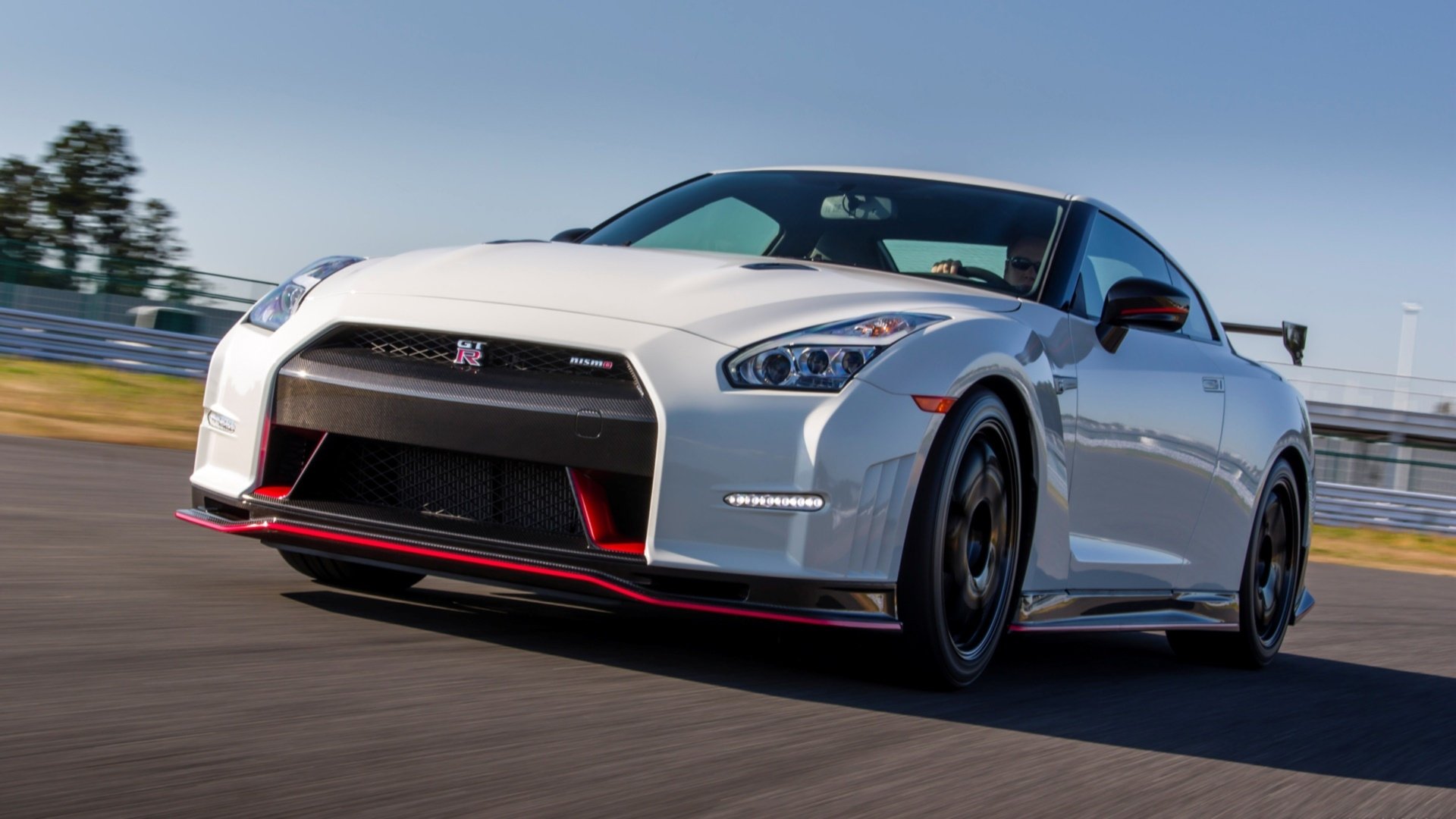 Download Vehicle Nissan GTR Nismo Nissan GTR Nismo HD Wallpaper