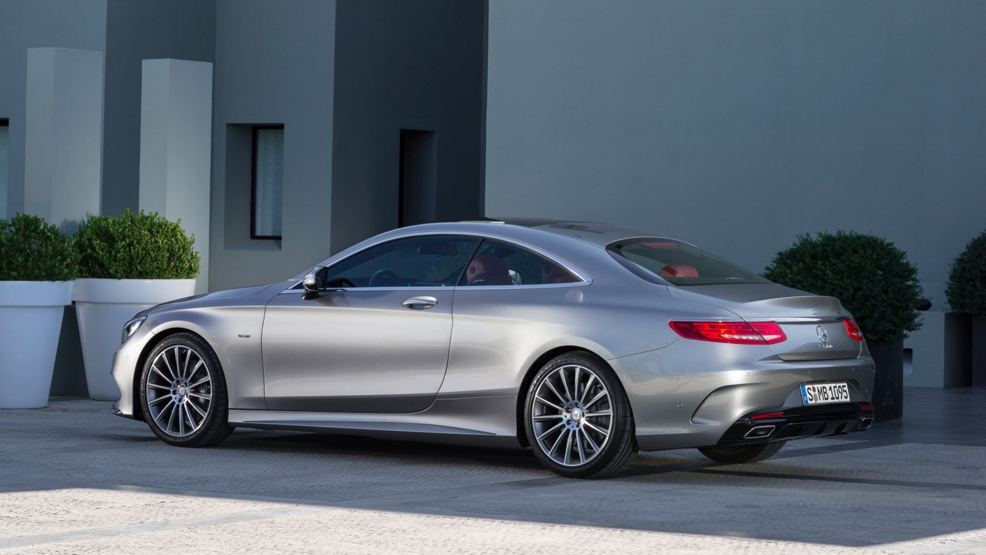 Download Mercedes-Benz Mercedes-Benz S-Class Vehicle Mercedes-Benz S-Class Coupe HD Wallpaper