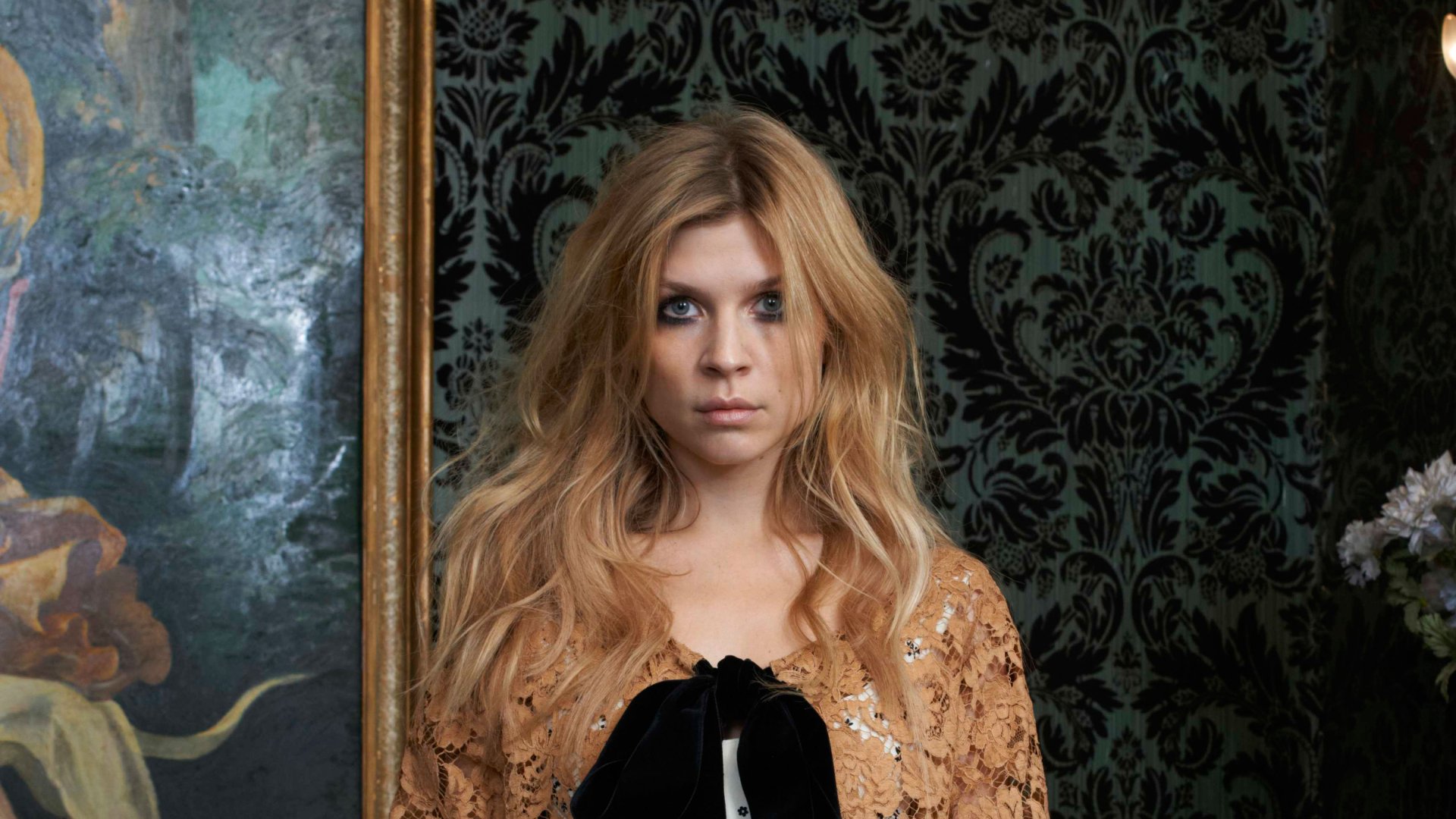 Download French Actress Celebrity Clémence Poésy HD Wallpaper