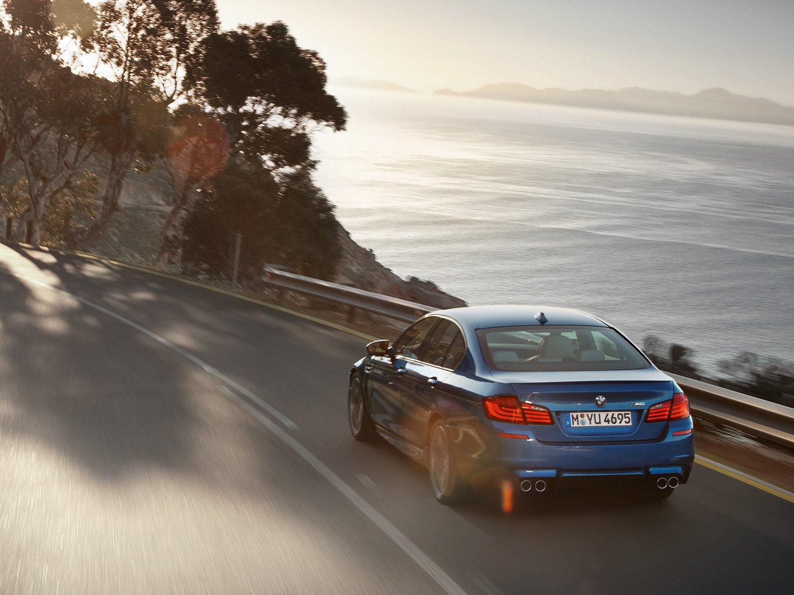 Download BMW Vehicle 2012 BMW M5 Wallpaper