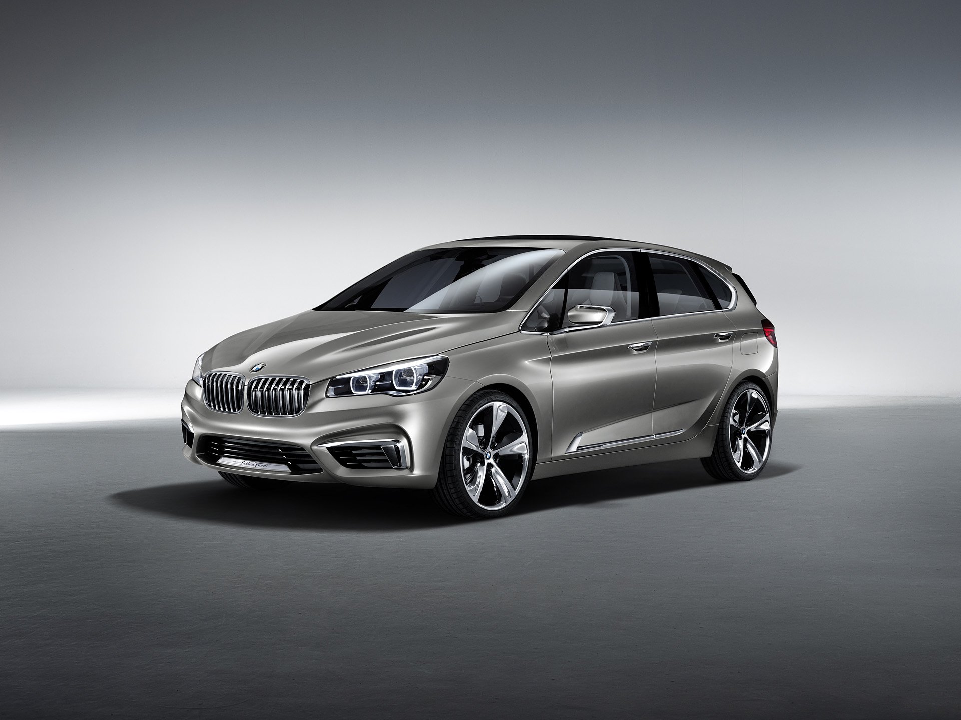 Download BMW Vehicle BMW Concept Active Tourer HD Wallpaper