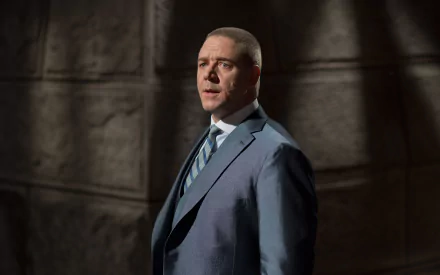 Pearly Soames Russell Crowe movie Winter's Tale HD Desktop Wallpaper | Background Image