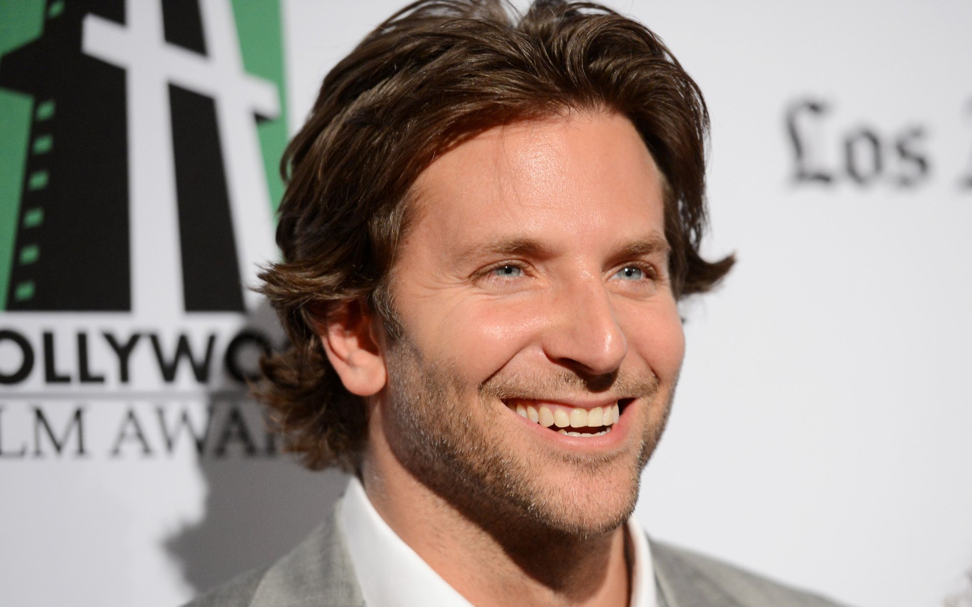 Bradley Cooper Full HD Wallpaper And Background Image | 2880x1800 | ID ...