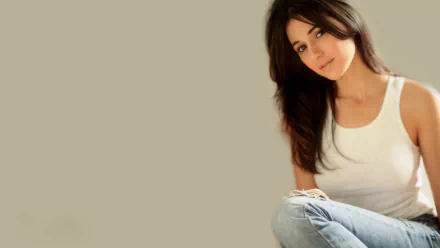Canadian actress Celebrity Emmanuelle Chriqui HD Desktop Wallpaper | Background Image