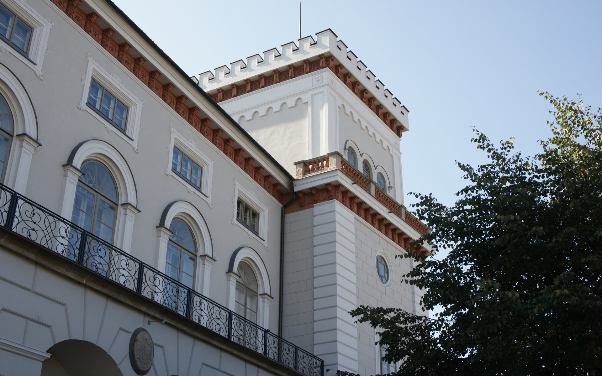 Download Man Made Bielsko-Biala Castle HD Wallpaper