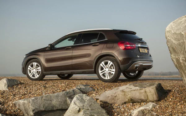 vehicle Mercedes-Benz GLA-Class HD Desktop Wallpaper | Background Image