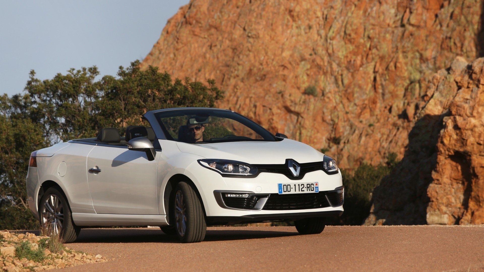 Download Vehicle 2015 Renault Megane Coupe-cabriolet HD Wallpaper