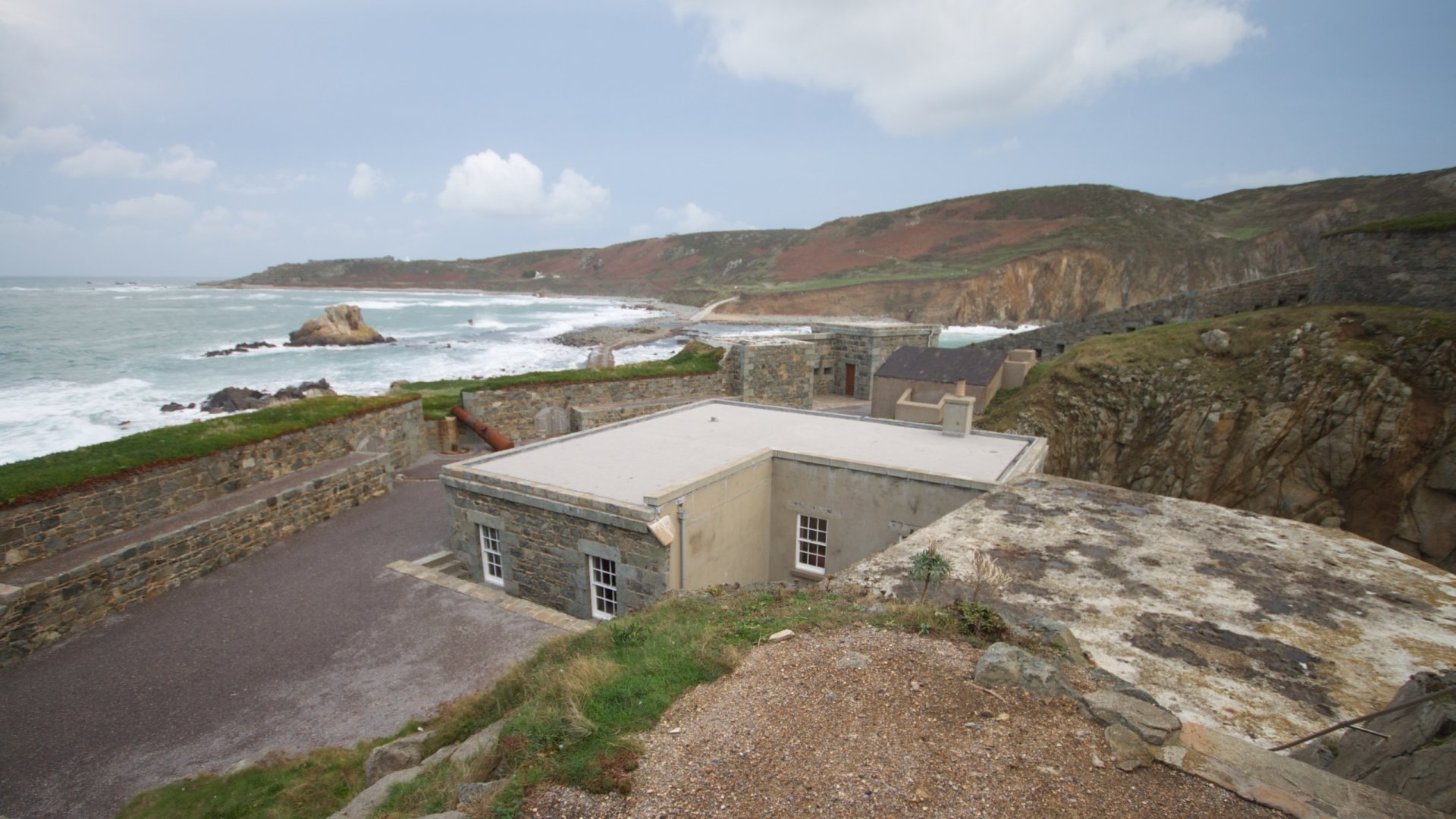 Download Man Made Fort Clonque HD Wallpaper