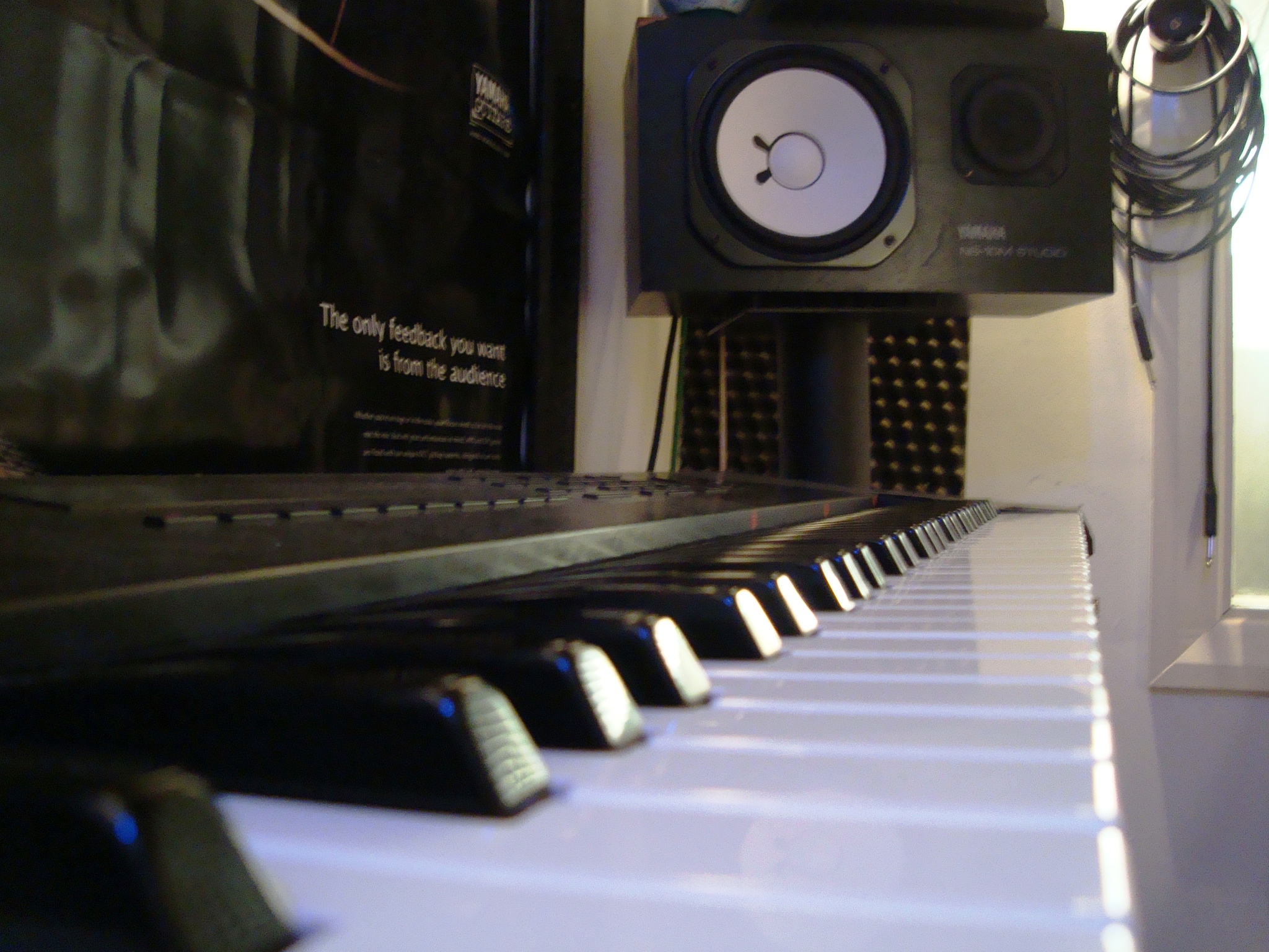 Music Keyboard HD Wallpaper | Background Image